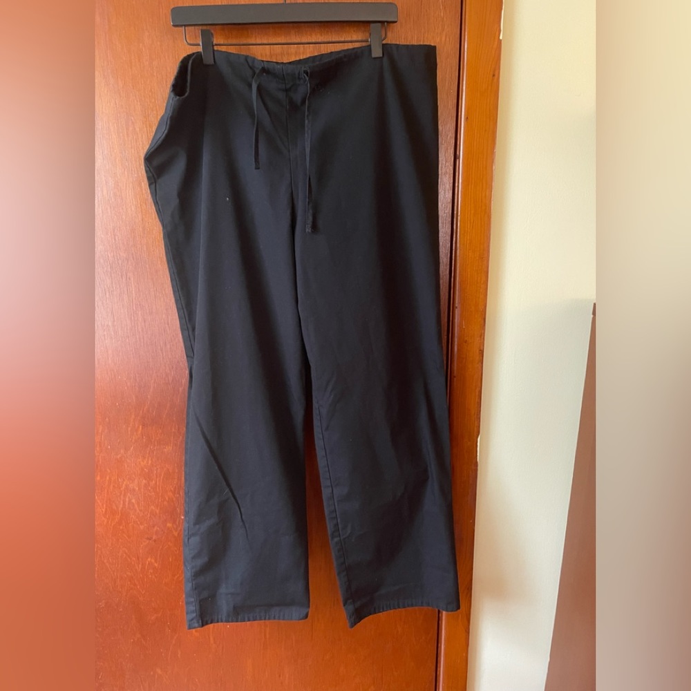 Adar black scrub pants